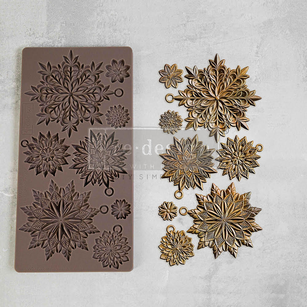 reDesign with Prima Decor Mould - Papercraft Charms